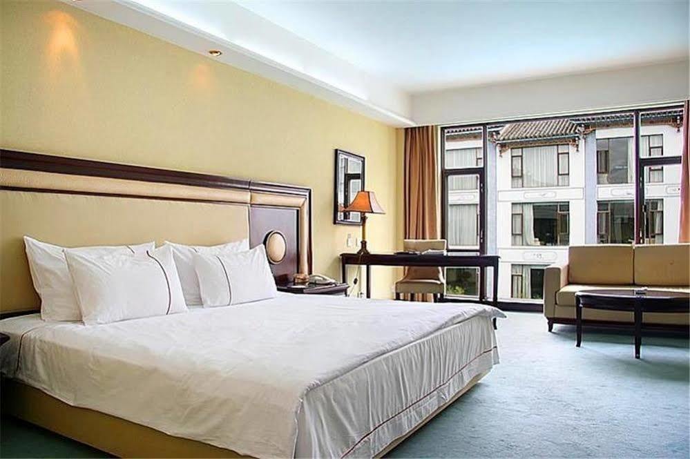 Regent Hotel Tali Kültér fotó